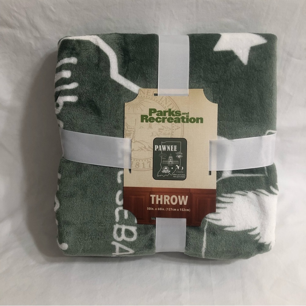 Throw plush soft cozy Park and Recreation Pawnee graphic green. 50in x 60 in